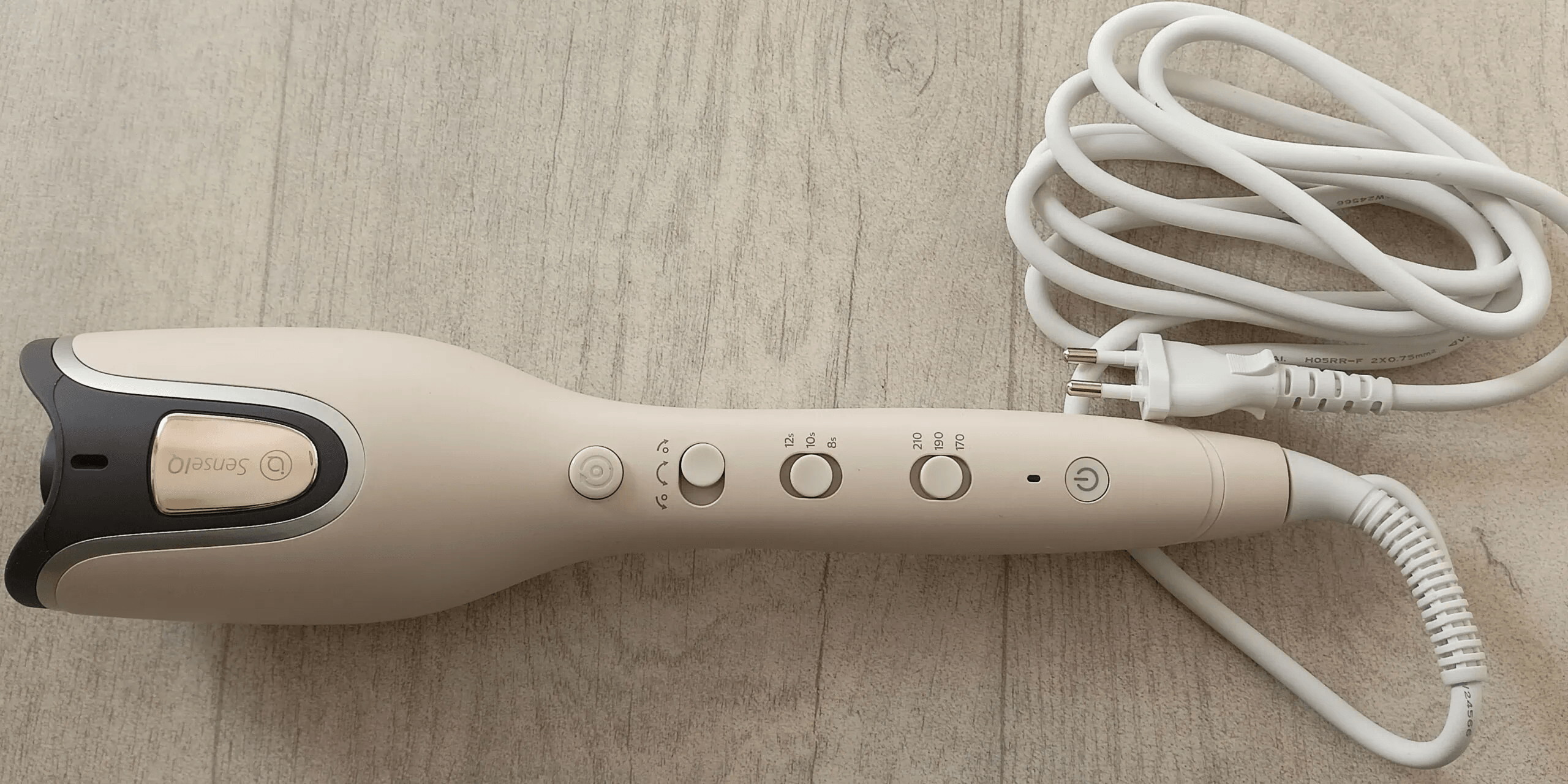 Recenzija Philips Series 8000